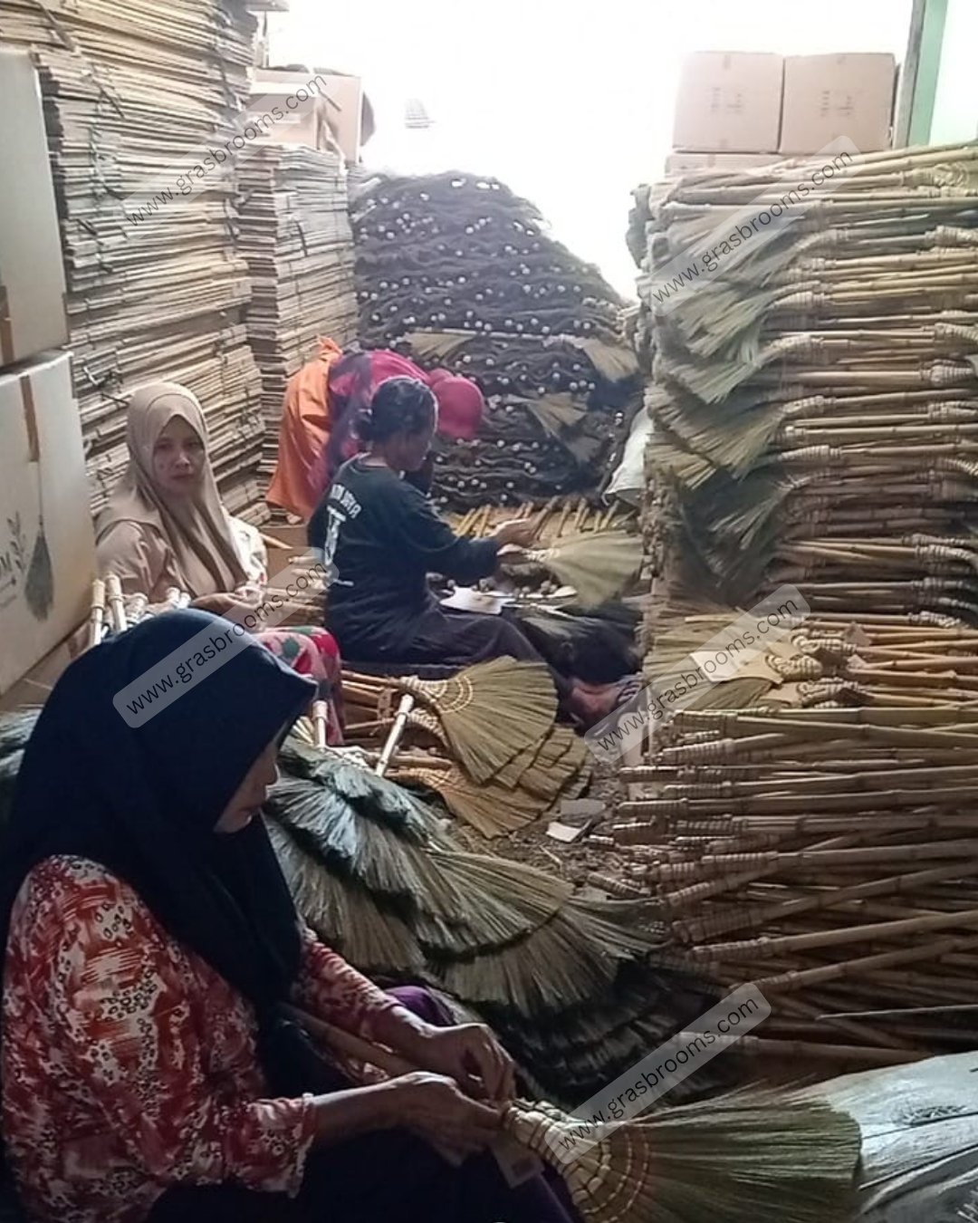 grass broom manufacturer