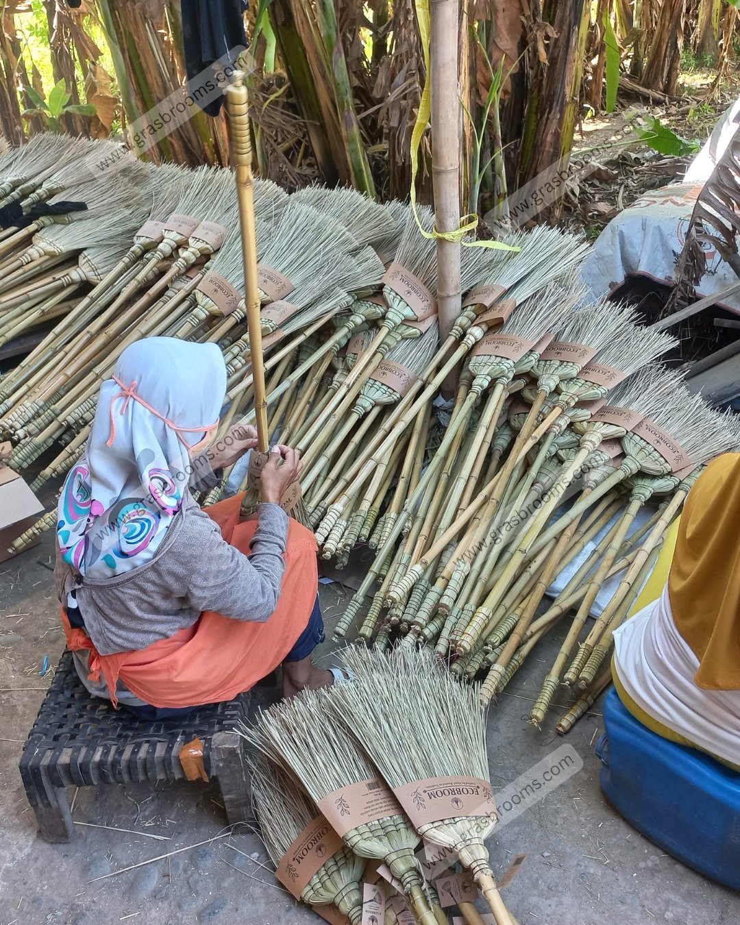 Coconut Broom Stick Wholesale